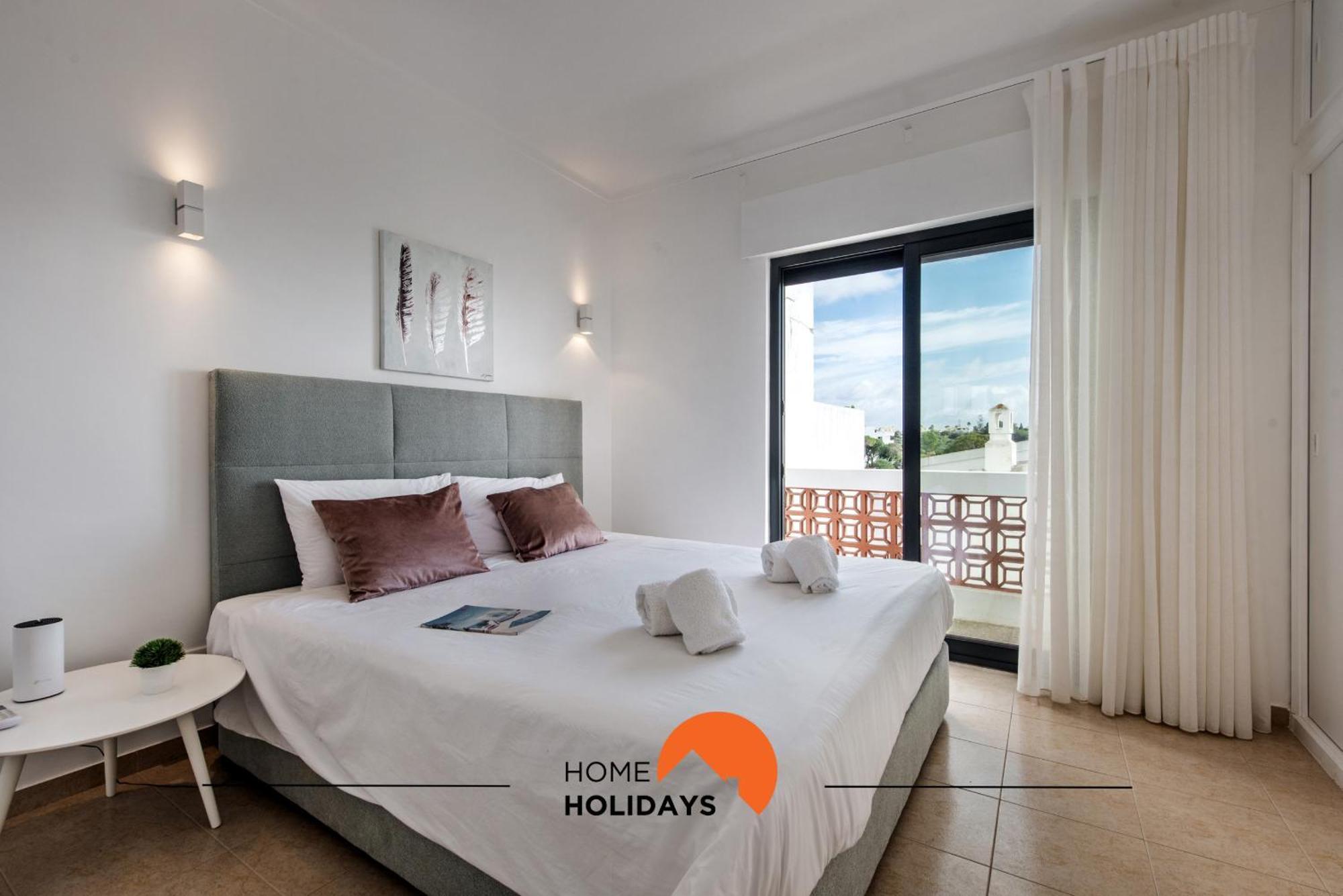 #211 Cerro Lagoa By Holidays Holiday home Albufeira