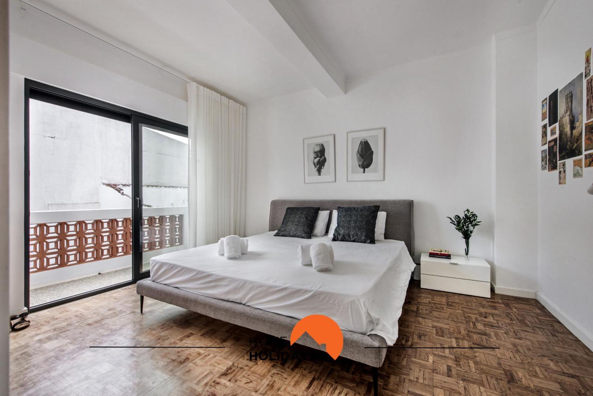 #211 Cerro Lagoa By Holidays